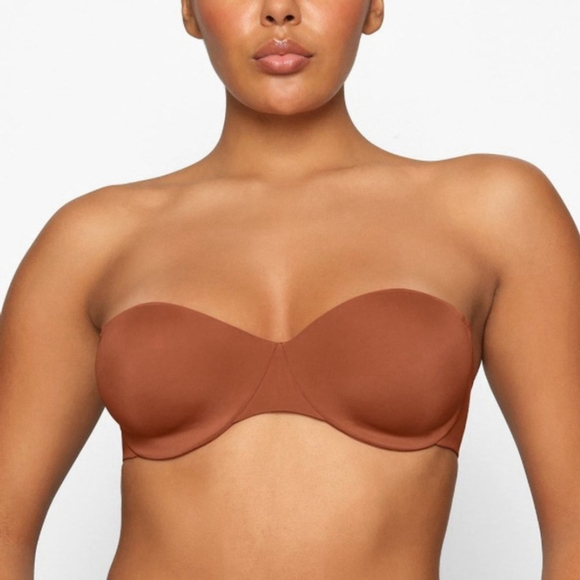 Skims Smoothing Intimates Unlined Strapless Bra with Straps in Bronze Size 34C - Picture 4 of 12